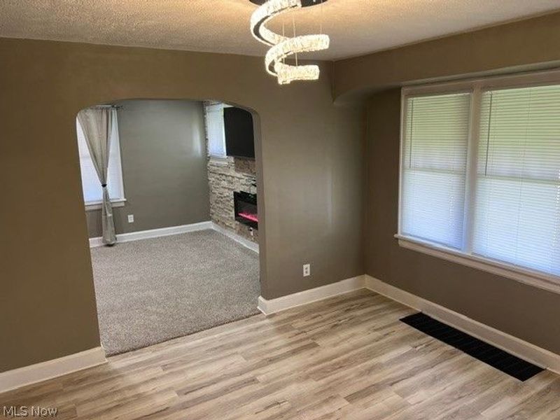 565 Eva Avenue, Akron, OH 44301 Photo 11