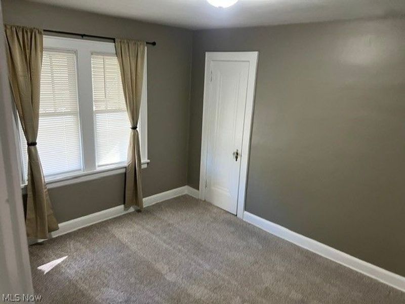 565 Eva Avenue, Akron, OH 44301 Photo 22