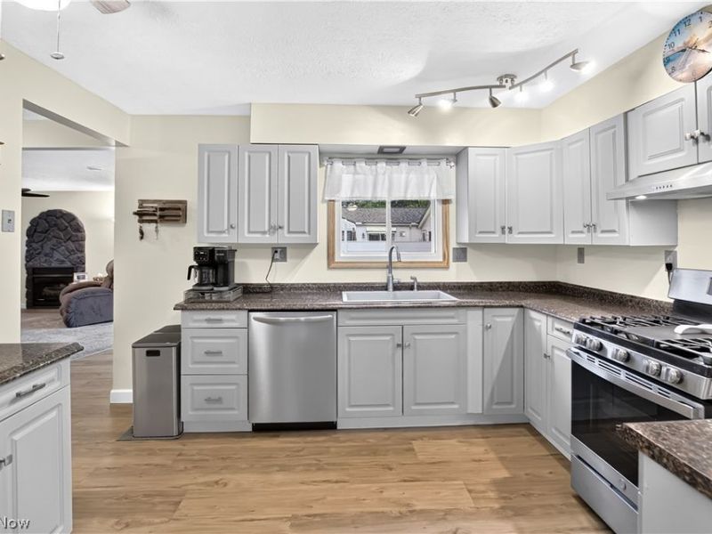 3668 Applewood Drive, Brunswick, OH 44212 Photo 13