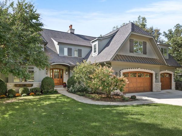 935 N 3rd Avenue , St. Charles, IL 60174