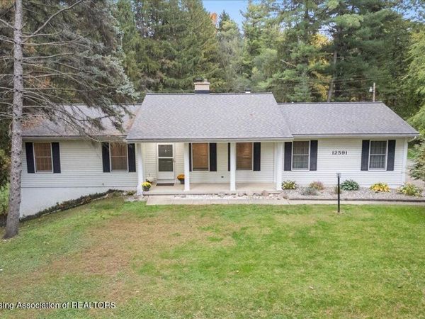 12591 Airport Road, DeWitt, MI 48820