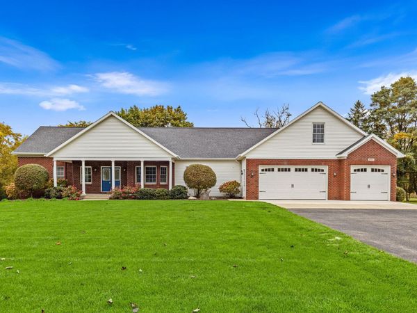 2901 Hoogewind Drive NW, Grand Rapids, MI 49544