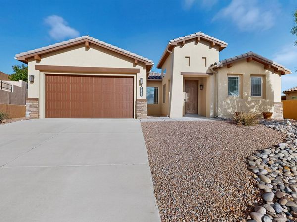 5925 Vista Manzano Court NE, Rio Rancho, NM 87144