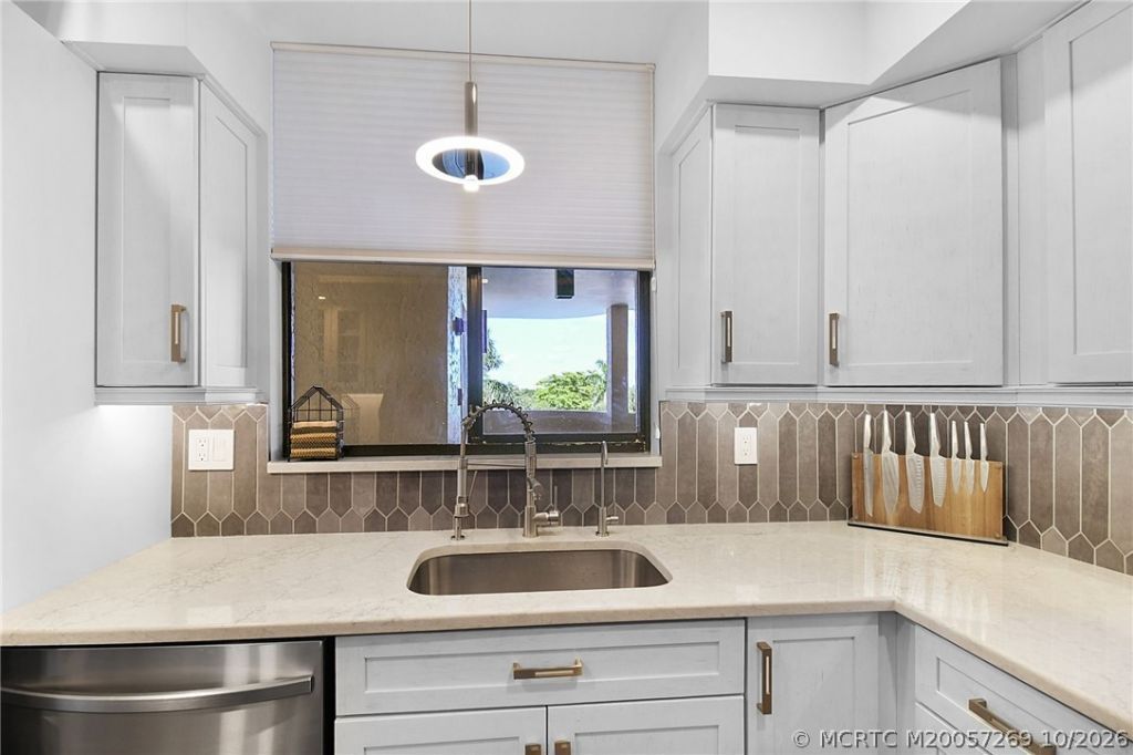 3392 NE Causeway Boulevard , Unit 403, Jensen Beach, FL 34957 Photo