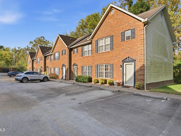 1809 West Lakeview Drive, Unit Apt 25, Johnson City, TN 37601