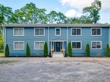 10257 Grand River Road , Unit 2, Brighton Township, Mi 48116