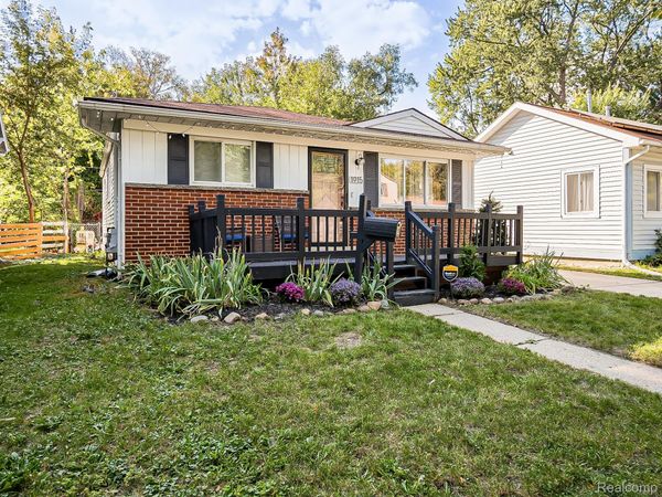 1915 Pilgrim Street , Fenton, Mi 48220
