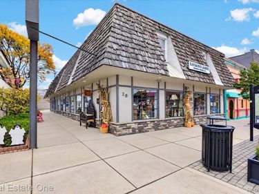28 S Washington Street, Oxford Village, Mi 48371