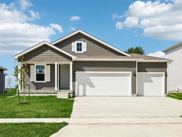 1108 33rd Court SW, Altoona, IA 50009