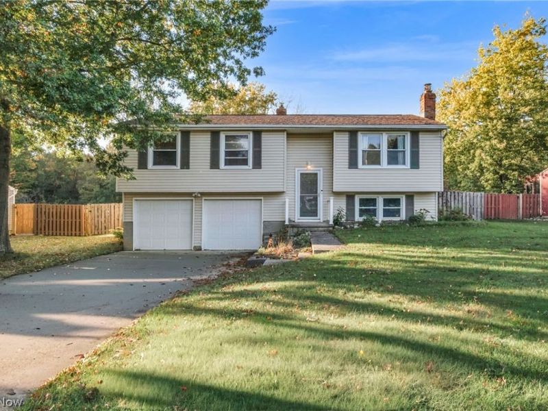 22266 Lorraine Drive, Strongsville, OH 44149 Photo 2