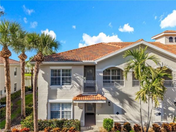 3015 Horizon LN , Unit 2702, NAPLES, FL 34109