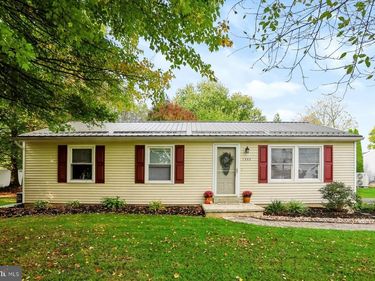 1353 ZIMMERMAN ROAD, CARLISLE, PA 17015