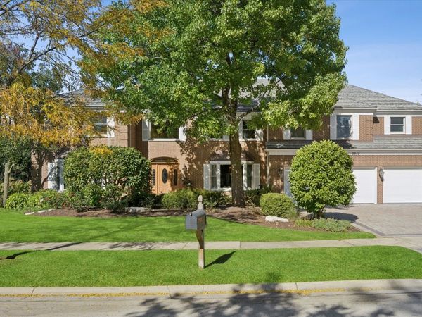 2342 Mohawk Lane , Glenview, IL 60026