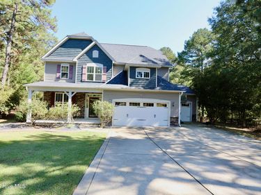 128 Whisper Grove Court, Whispering Pines, NC 28327