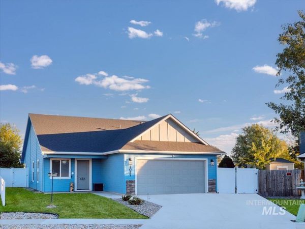1027 W Butterfield, Weiser, ID 83672