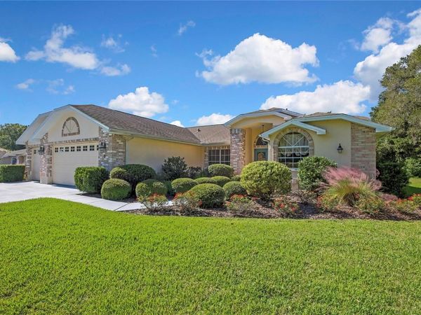 75 W CYPRESS BOULEVARD , HOMOSASSA, FL 34446