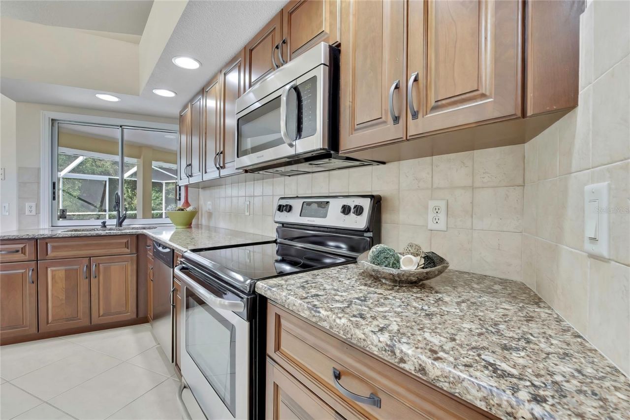 75 W Cypress Boulevard, Homosassa, FL 34446 Photo