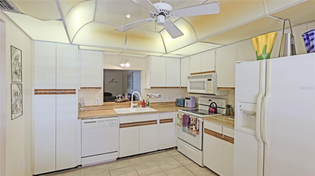 527 Spring Lakes Boulevard, Unit 527, Bradenton, FL 34210 Photo