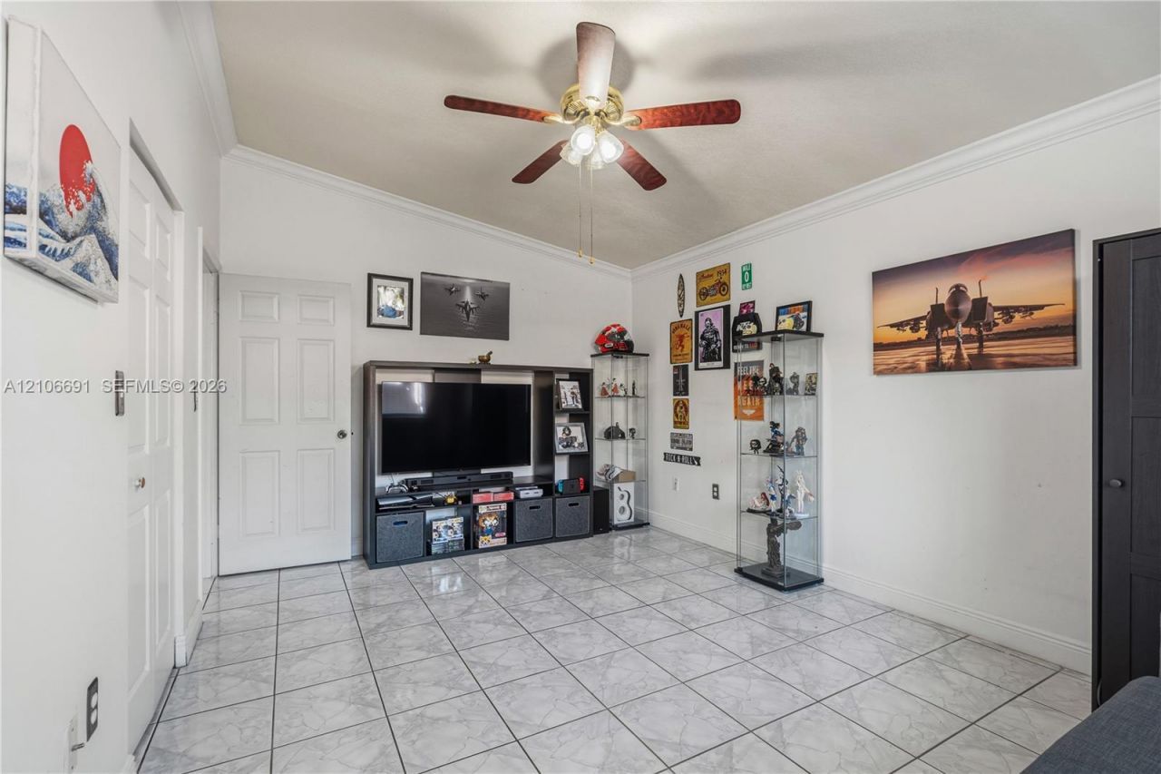 3355 W 68th St, Unit 128, Hialeah, FL 33018 Photo