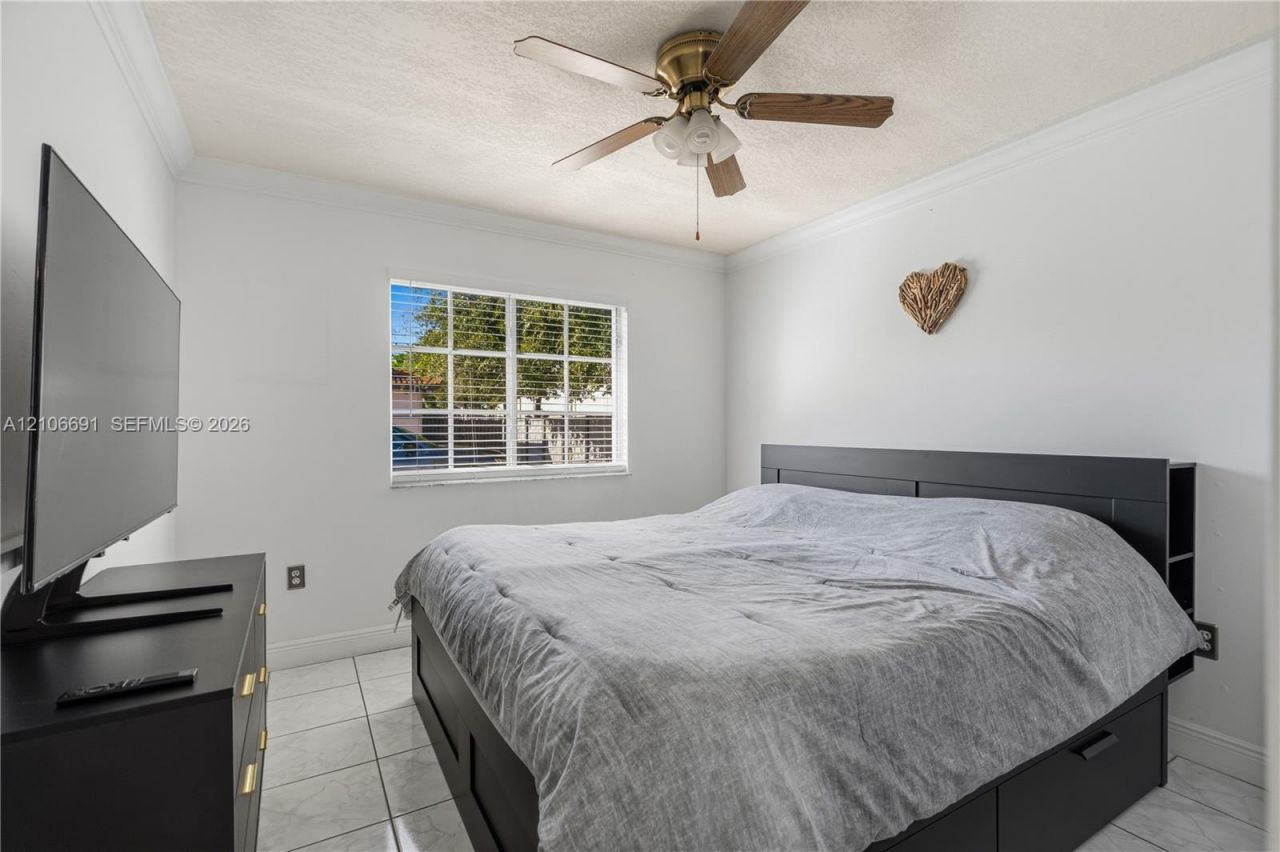 3355 W 68th St, Unit 128, Hialeah, FL 33018 Photo