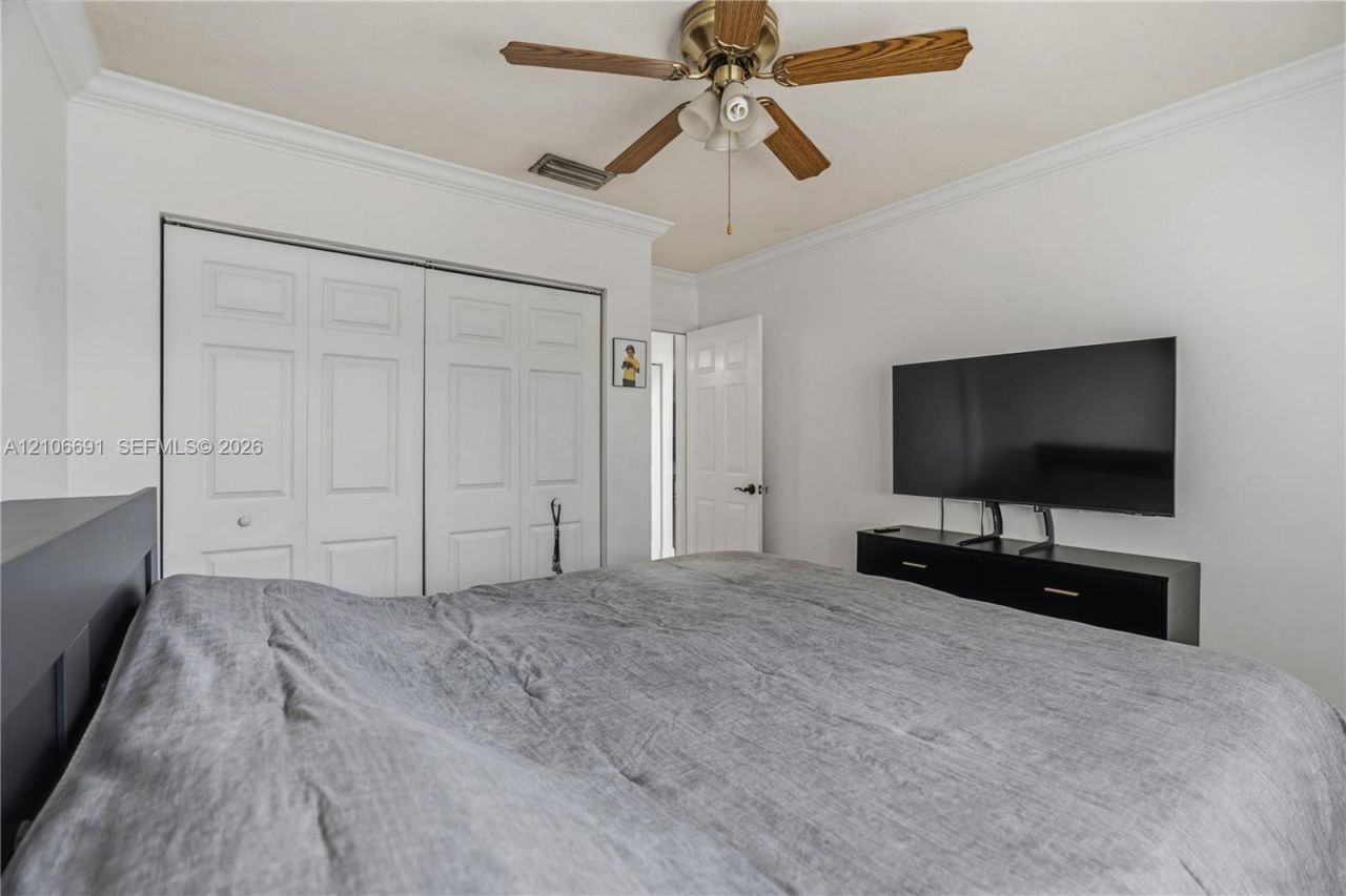 3355 W 68th St, Unit 128, Hialeah, FL 33018 Photo