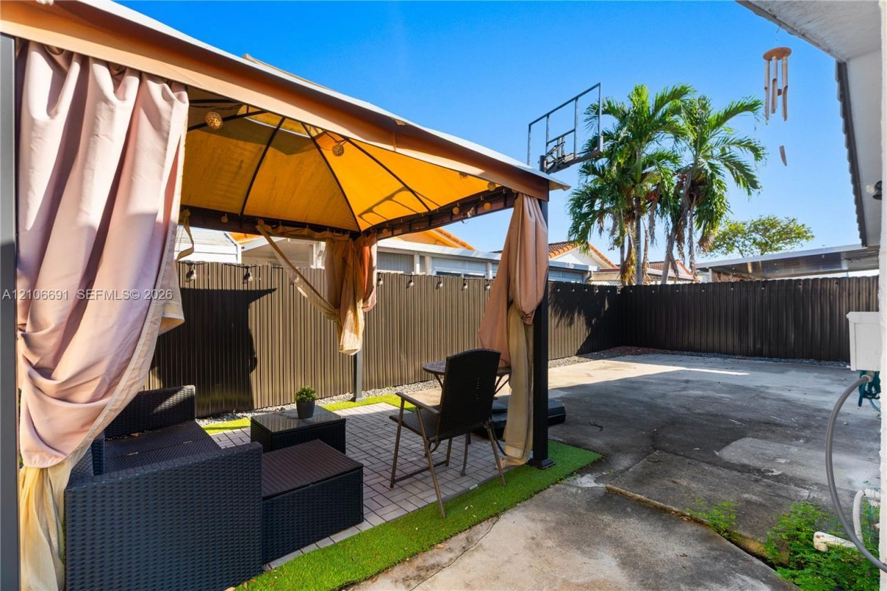 3355 W 68th St, Unit 128, Hialeah, FL 33018 Photo