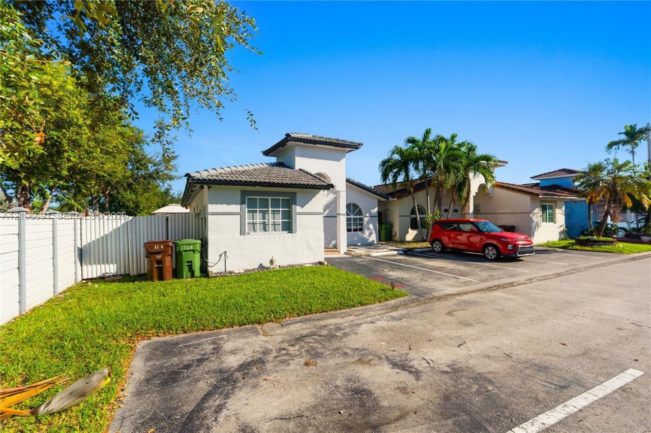 3355 W 68th St, Unit 128, Hialeah, FL 33018 Photo