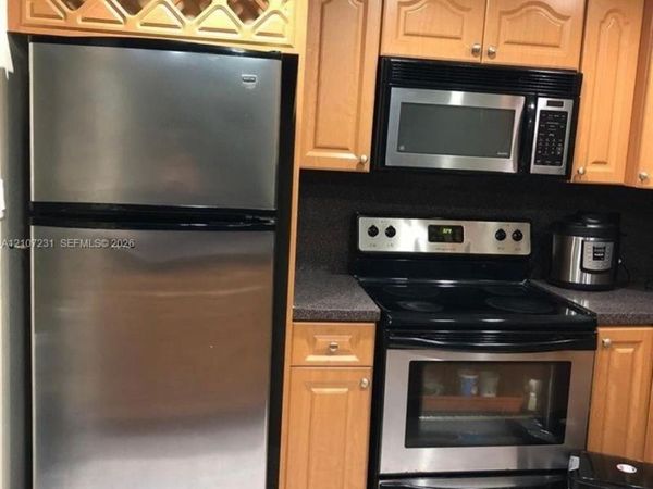 7000 NW 186th St , Unit 4-214, Hialeah, FL 33015