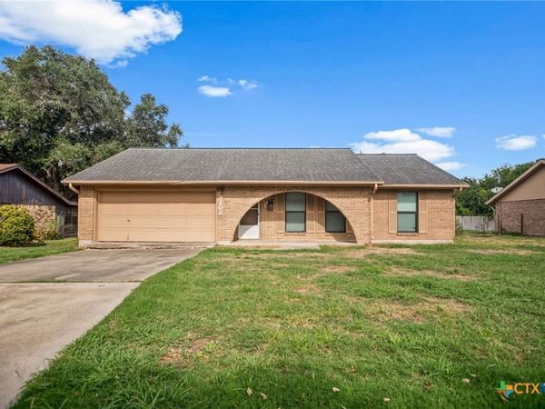 2107 Jackson Street, Port Lavaca, TX 77979