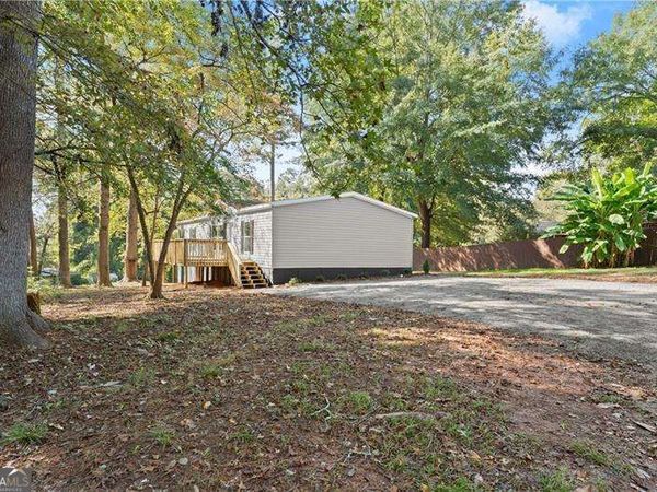 470 Gold Hill Drive SE, Acworth, GA 30102