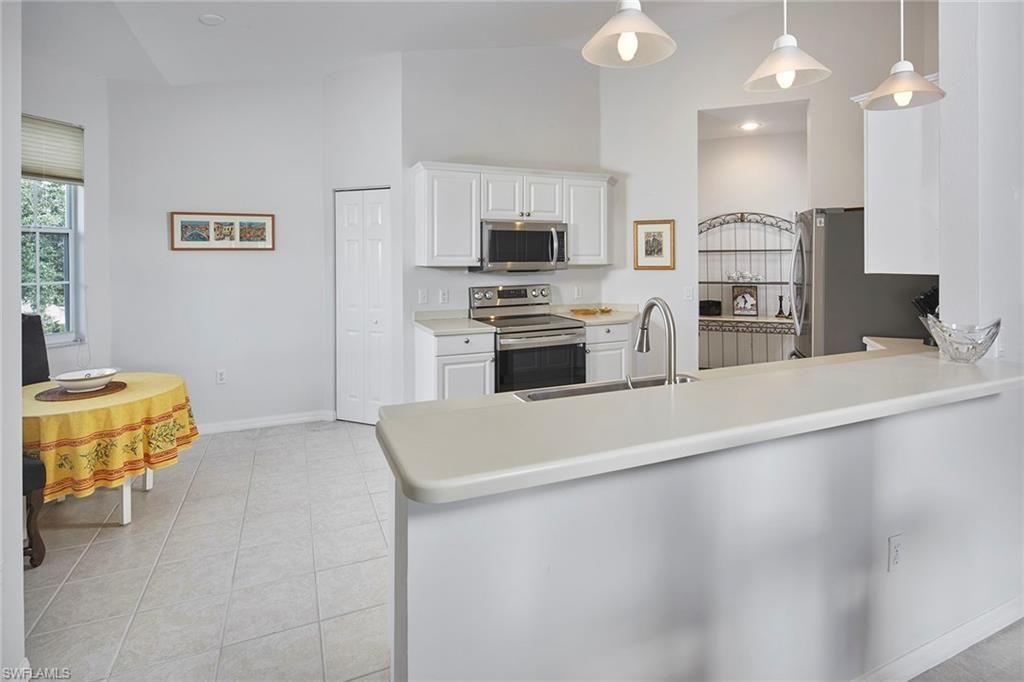 6275 Wilshire Pines Cir, Unit 1008, Naples, FL 34109 Photo