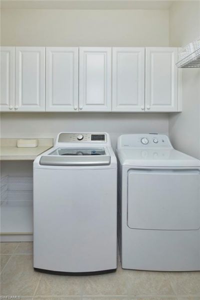 6275 Wilshire Pines Cir, Unit 1008, Naples, FL 34109 Photo