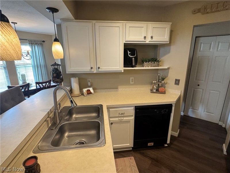371 N Bayshore Drive, Unit 6, Columbiana, OH 44408 Photo 12