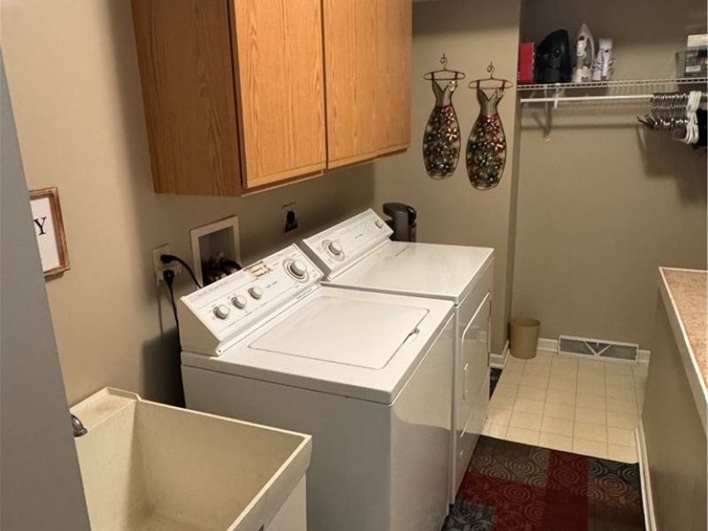 371 N Bayshore Drive, Unit 6, Columbiana, OH 44408 Photo 38