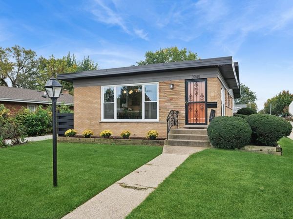3945 Birchwood Avenue , Skokie, IL 60076