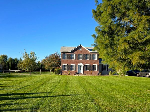 772 Coonpath Road NE, Lancaster, OH 43130