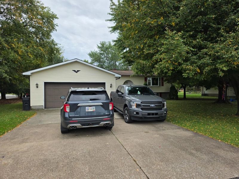 5616 McCartney Road, Sandusky, OH 44870 Photo 1