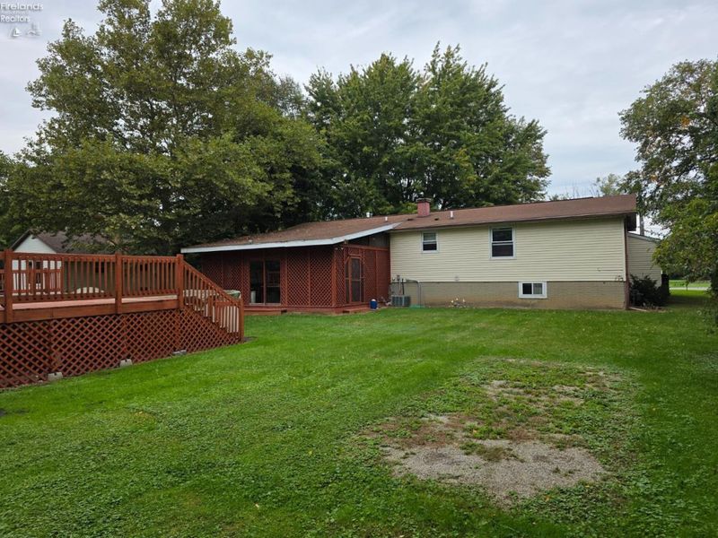 5616 McCartney Road, Sandusky, OH 44870 Photo 2