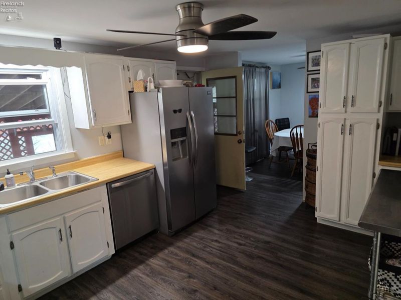 5616 McCartney Road, Sandusky, OH 44870 Photo 4
