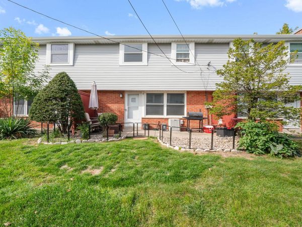 1363 Josephine St, Unit B, Waukesha, WI 53186
