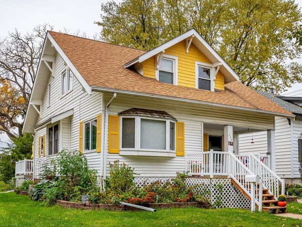 540 3rd Street , West Des Moines, IA 50265