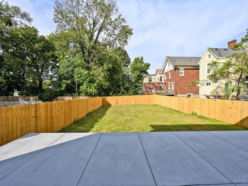 1814 Hewitt Avenue, Cincinnati, OH 45207 Photo 41