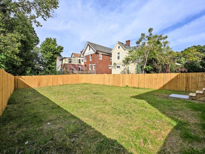 1814 Hewitt Avenue, Cincinnati, OH 45207 Photo 44