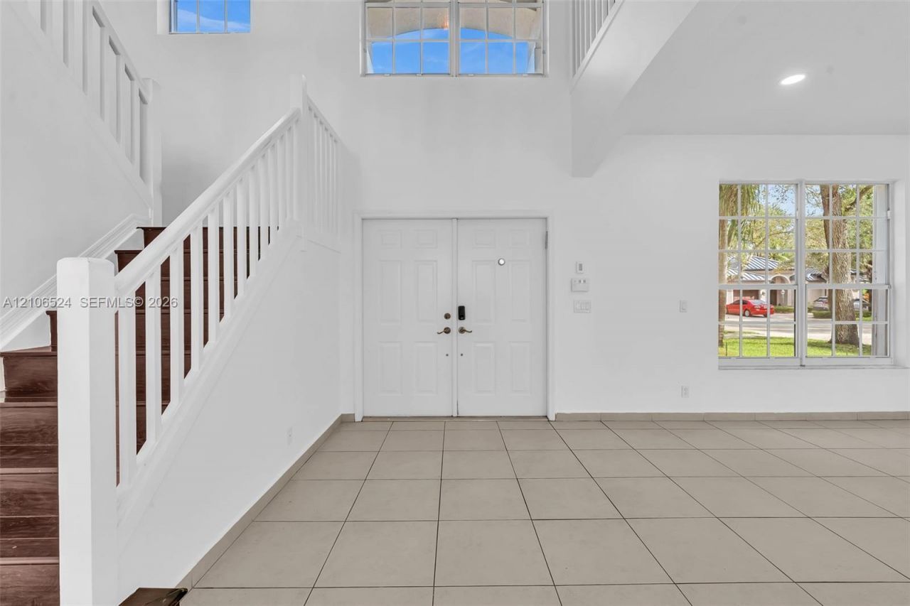 2048 NW 126th Ave , Pembroke Pines, FL 33028 Photo
