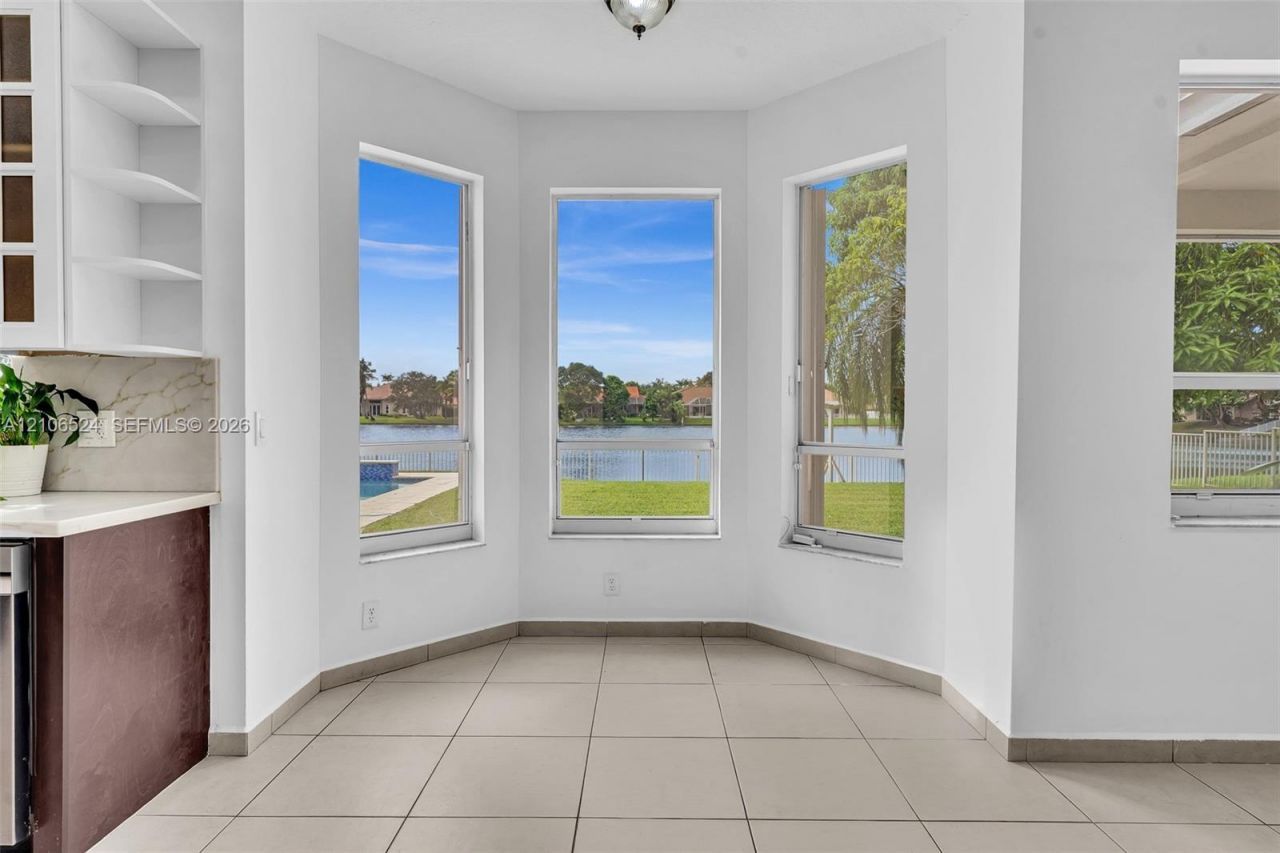 2048 NW 126th Ave , Pembroke Pines, FL 33028 Photo
