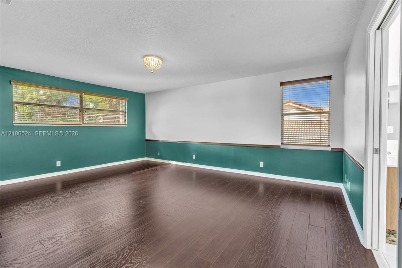 2048 NW 126th Ave , Pembroke Pines, FL 33028 Photo