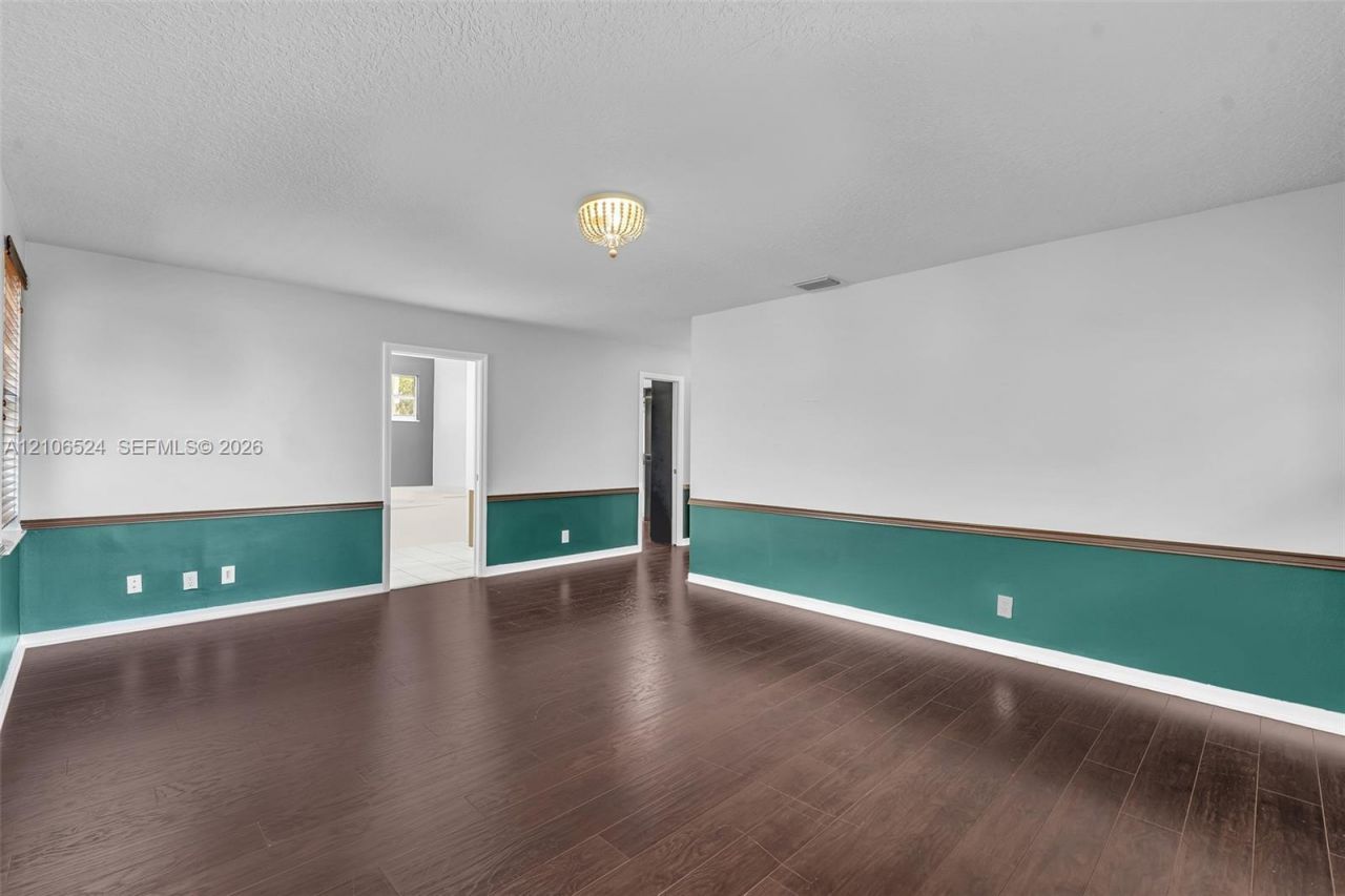 2048 NW 126th Ave , Pembroke Pines, FL 33028 Photo