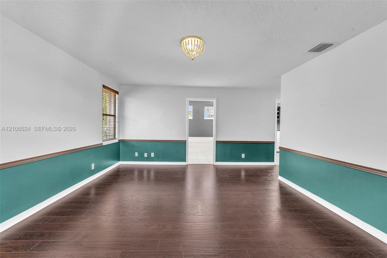 2048 NW 126th Ave , Pembroke Pines, FL 33028 Photo