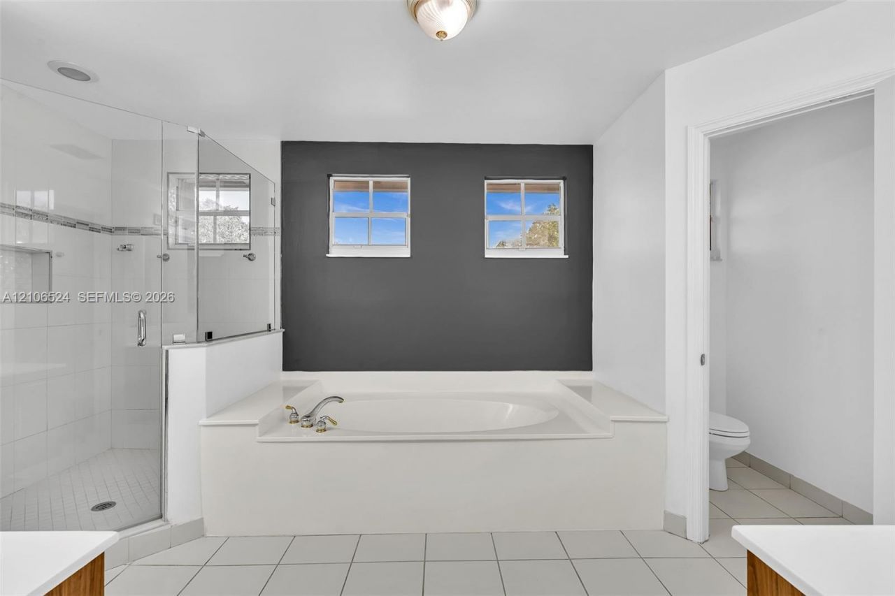 2048 NW 126th Ave , Pembroke Pines, FL 33028 Photo