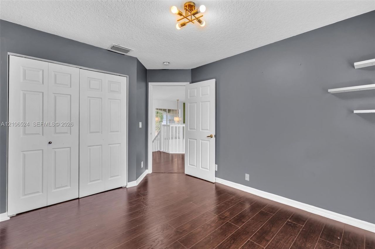 2048 NW 126th Ave , Pembroke Pines, FL 33028 Photo